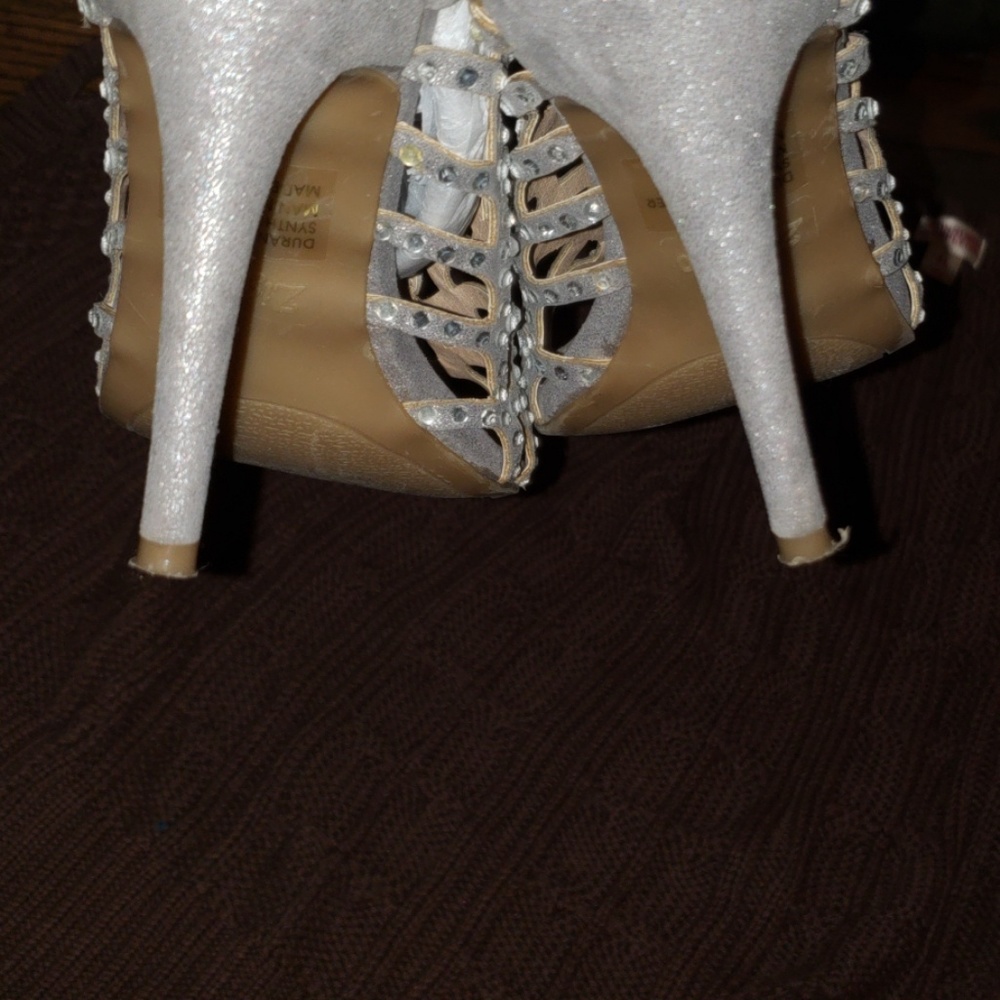 Peep Toe Heels - image 6